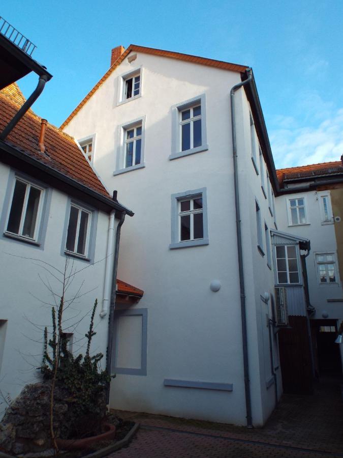 Ferienwohnung Mittendrin Нойштадт-ан-дер-Вайнштрасе Экстерьер фото